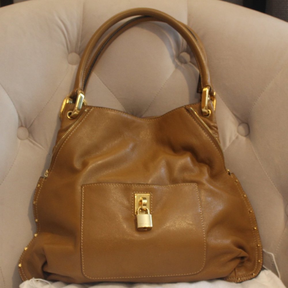 Marc Jacobs Paradise Evelyn shoulder hobo bag in camel tan with MSRP tag EUC